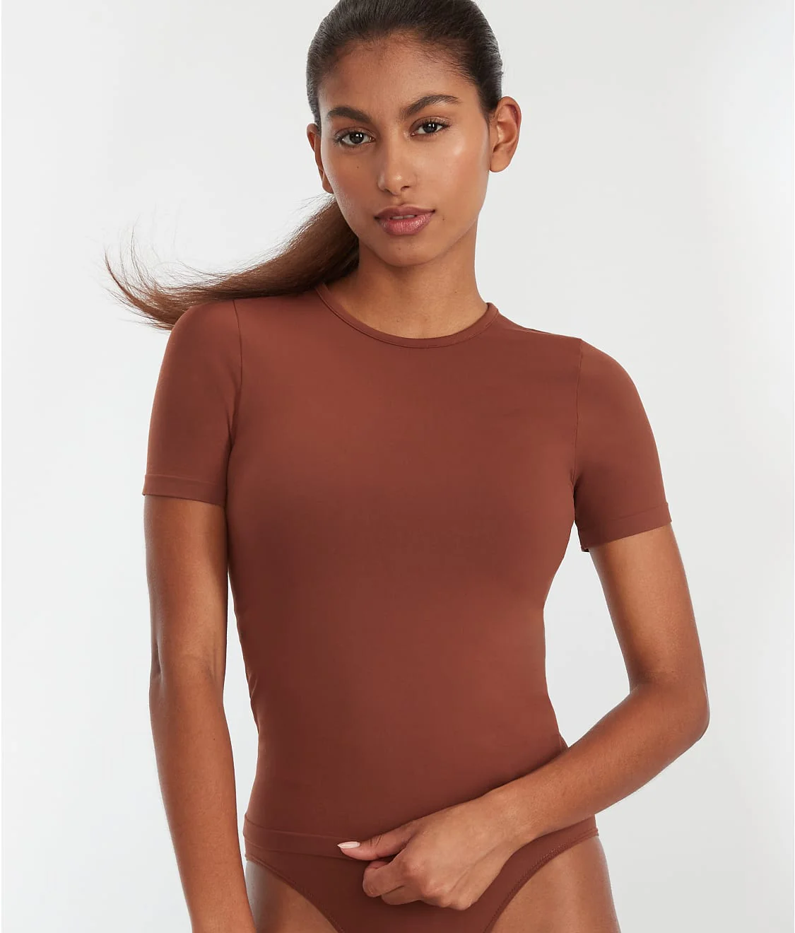 The Smoothing Seamless T-Shirt - Image 14