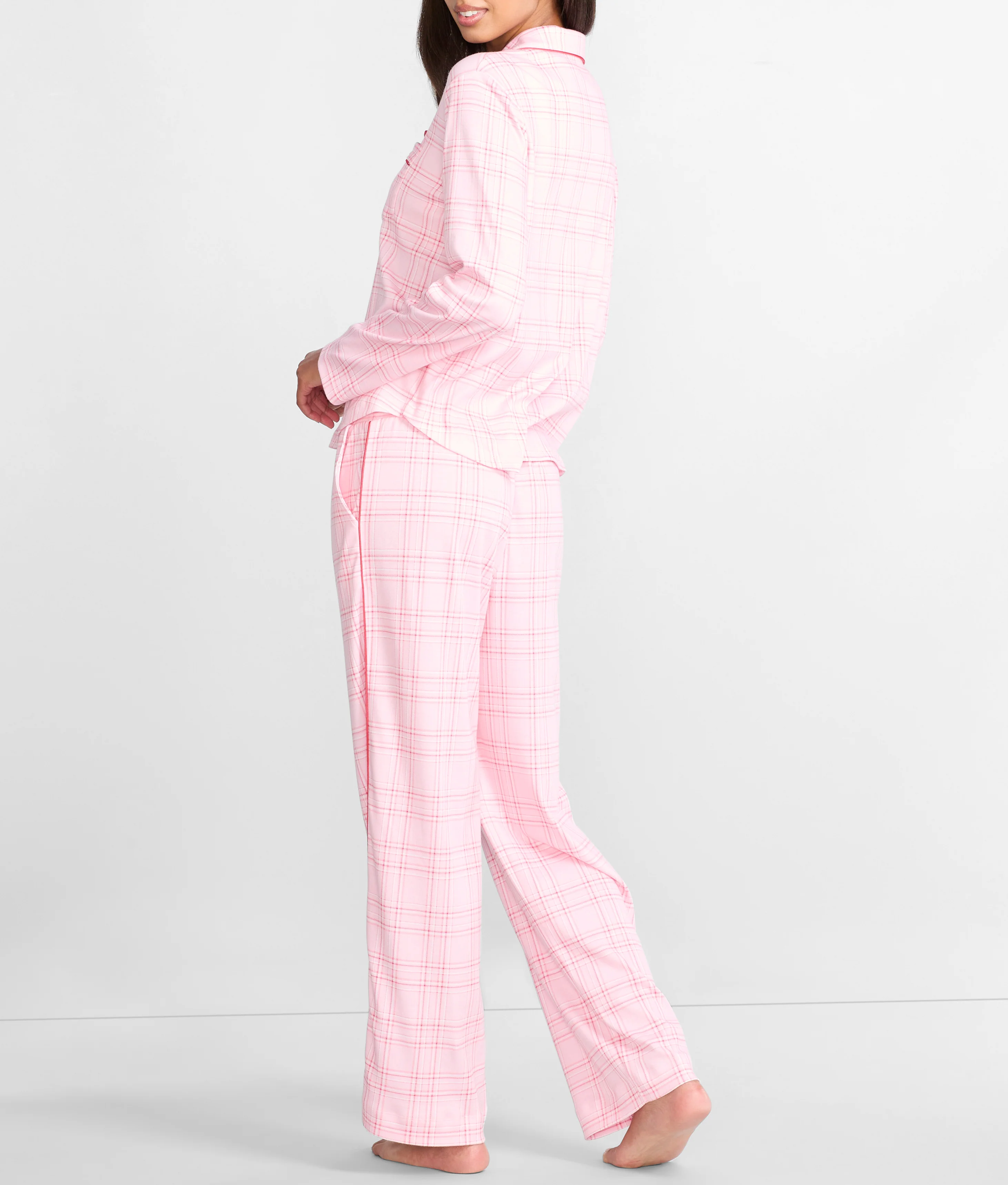 English Beauty Girlfriend Knit Pajama Set - Image 3