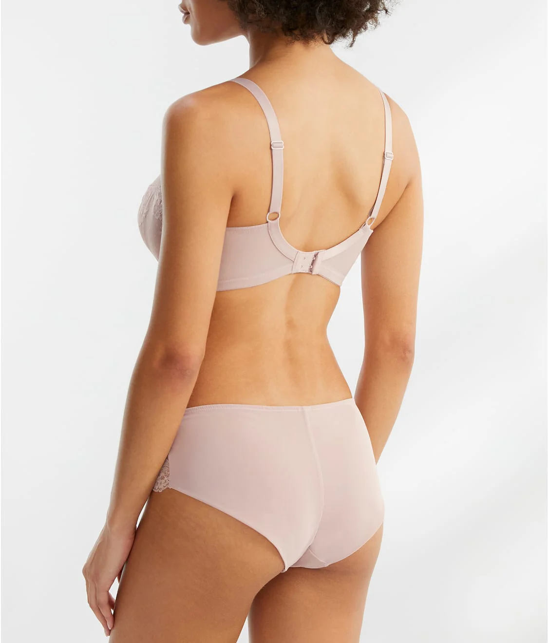 Ana Brief - Image 19
