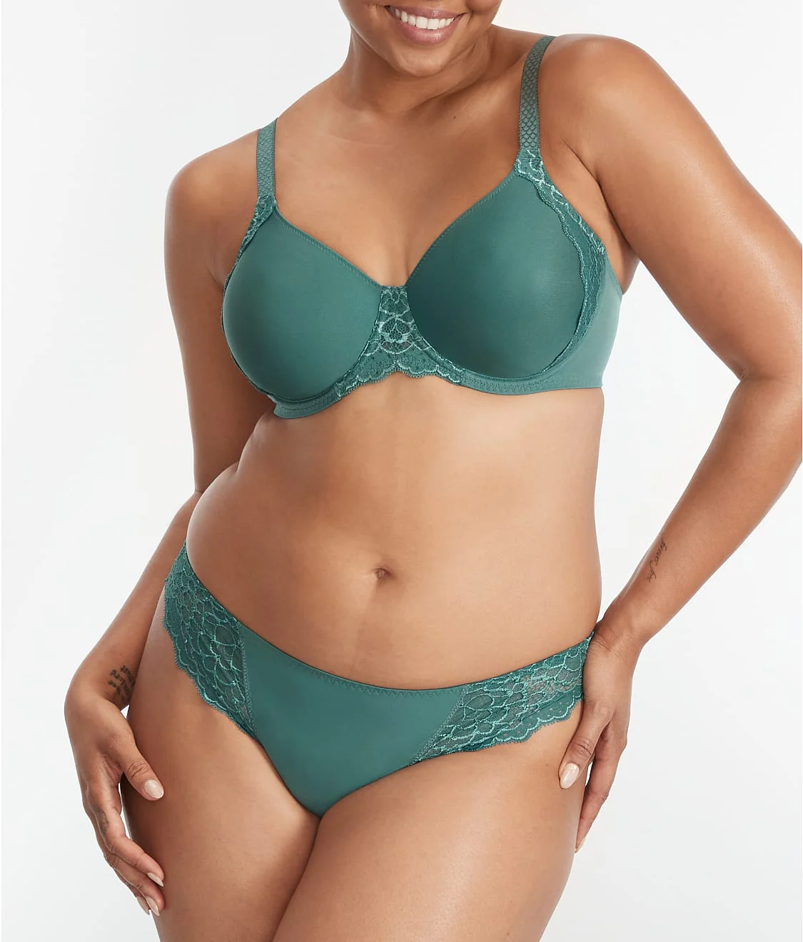 Caresse Minimizer Bra - Image 23